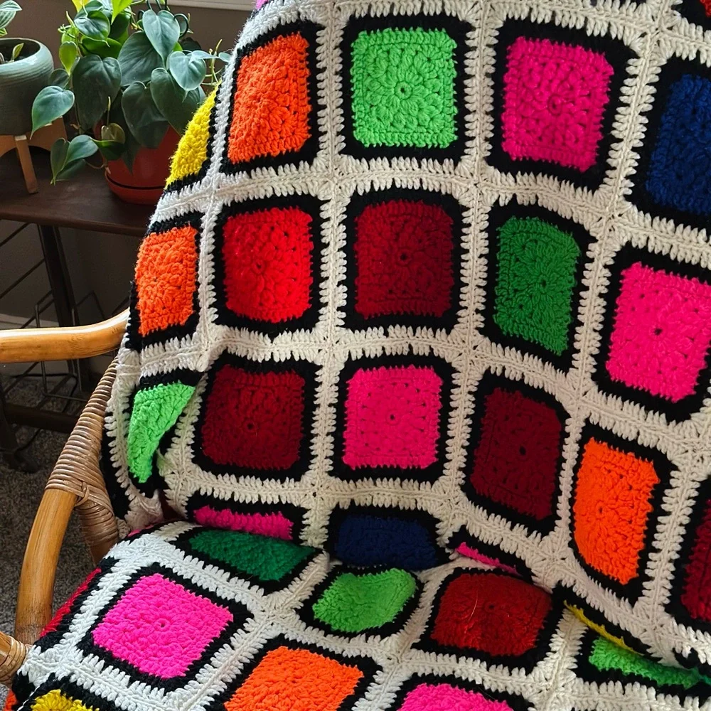 Vintage Colorful Crochet Afghan Blanket - Granny Squares